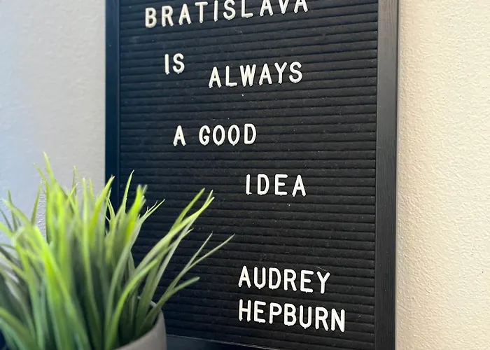 Apartment Audrey Hepburn Cathedral View Location Air Conditioned