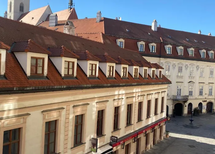 Audrey Hepburn Cathedral View Location Air Conditioned Apartment